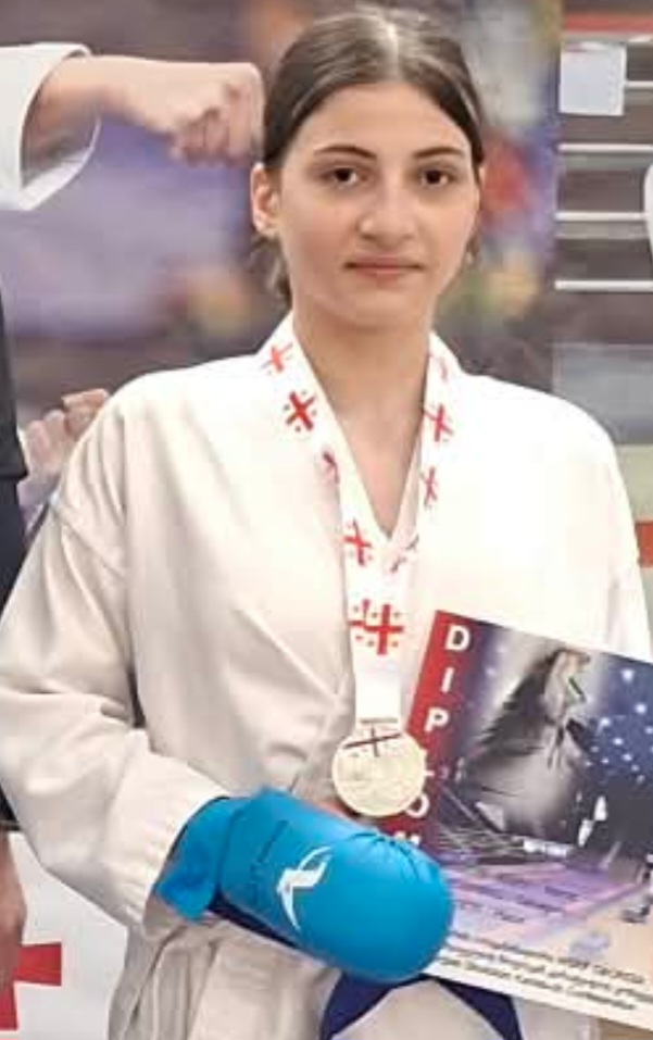სულაქველიძე ნინო